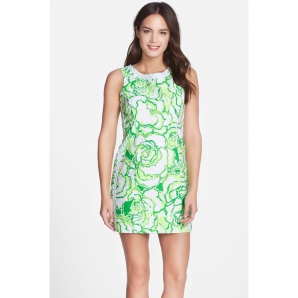 A Posh Perspective ✨ - Picture 2 of 8